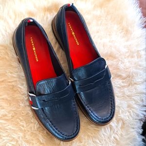 9 Hilfiger Navy Loafer